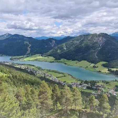 Weisse Wand Apartment Weissensee